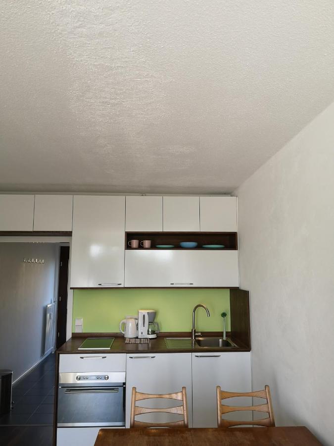 Sunny Seaside Apartment קיל מראה חיצוני תמונה